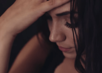 SUNDAY THROWBACK – Sarah Ross “Calm Before The Storm”