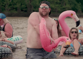 VIDEO SPOTLIGHT – The Lacs “Redneck Tan” f/ Dustin Spears