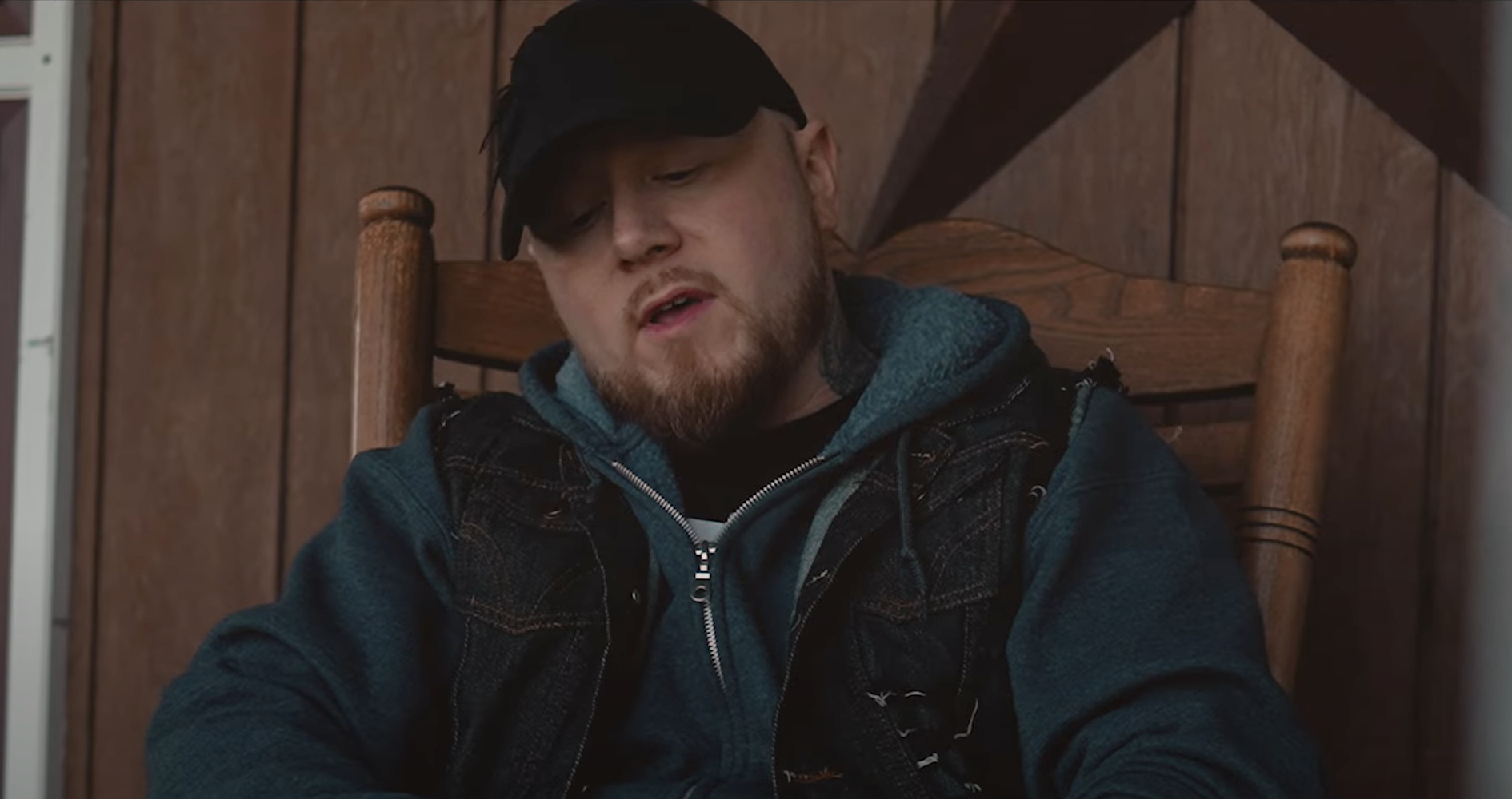 Durte Rapper VIDEO SPOTLIGHT – DurtE “Front Porch” – Country Rap Insider