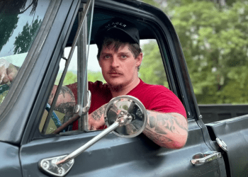 SONG SPOTLIGHT – Upchurch “Ballad Of A Country Boy”