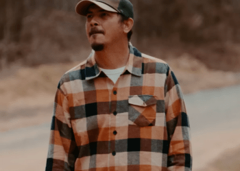 VIDEO SPOTLIGHT – The Lacs “Diamond On A Dirt Road”